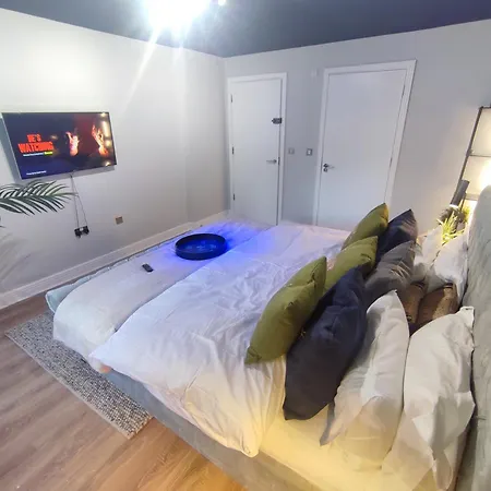 Immaculate 3Bed Apt, Close To O2, Excel, London Stadium & City Экстерьер фото
