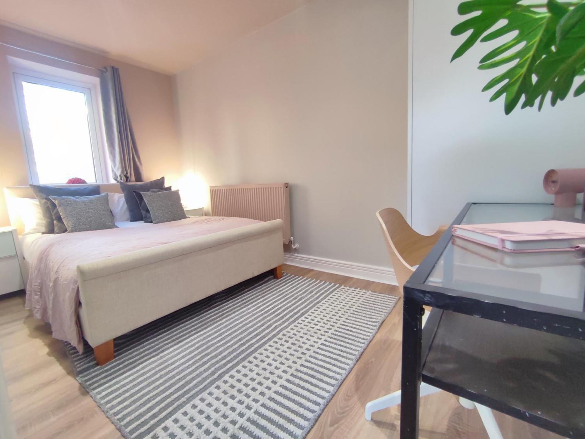 Immaculate 3bed Apt, Close To O2, Excel, Stadium & Apartment *